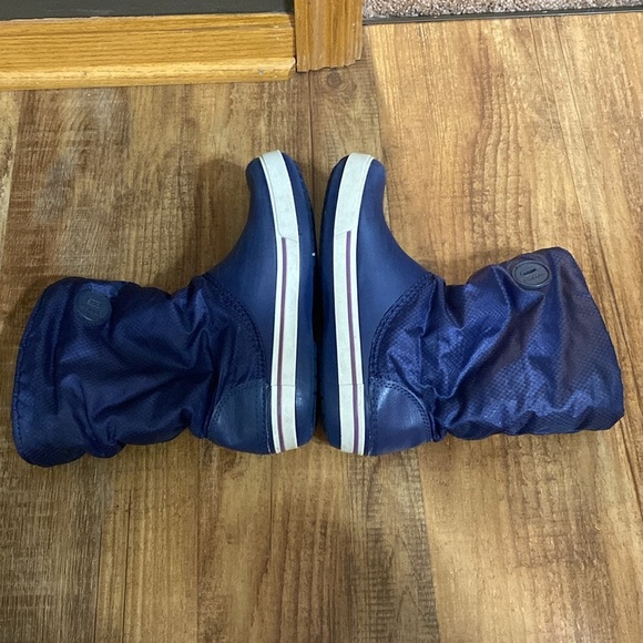 Crocs crocband navy blue and purple pull on mid calf winter snow boots size 6 - Picture 8 of 10